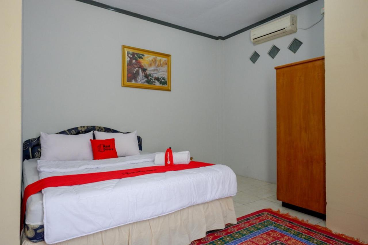 เรดดอร์ซ แอท โฮเต็ล กีนด์ ออเลีย มาเจเน Hotel Majene ภายนอก รูปภาพ